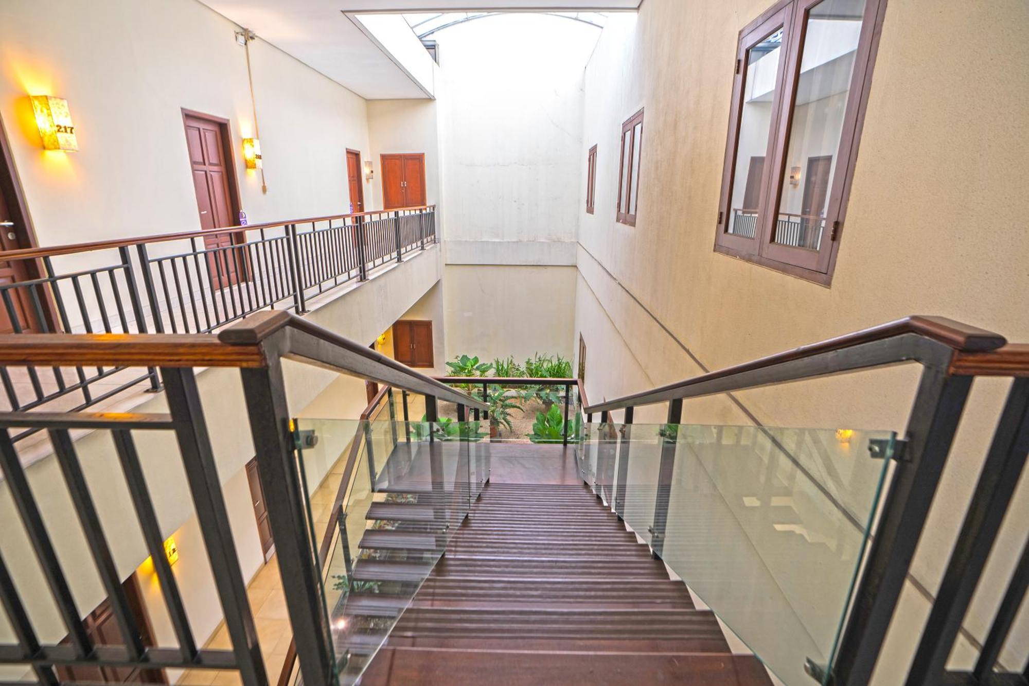 Wisma tamu Jambuluwuk Pakubuwono 3*